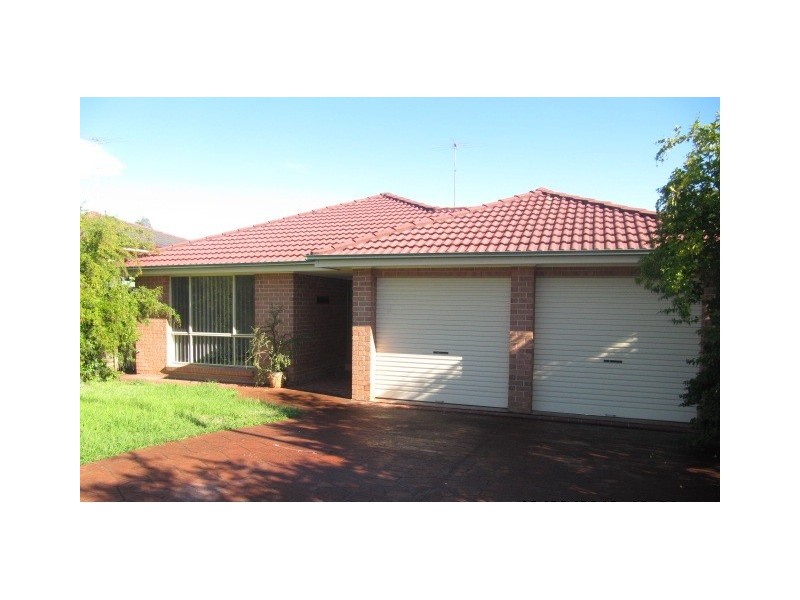 39 Monarch Circuit, Glenmore Park NSW 2745