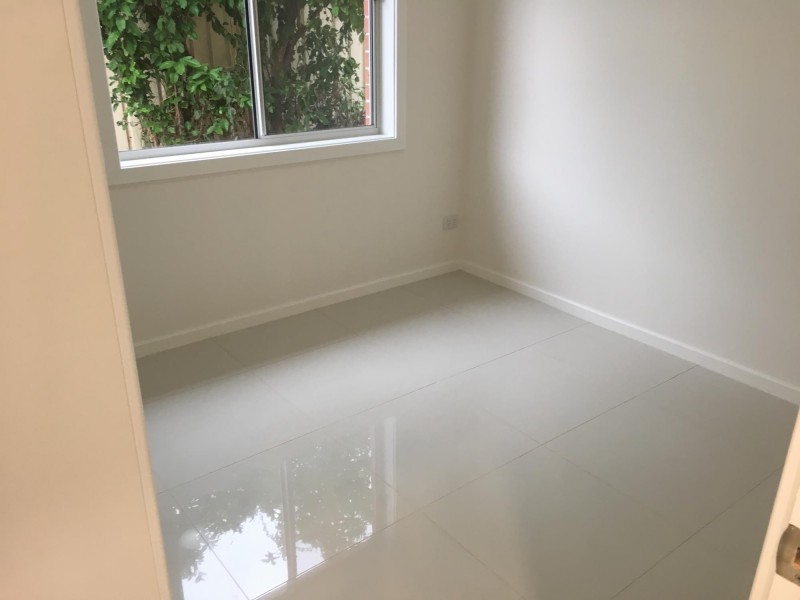 21a Glenroy Crescent, St Johns Park NSW 2176