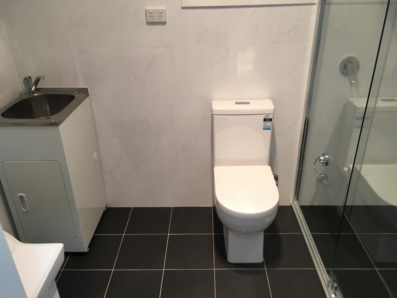 21a Glenroy Crescent, St Johns Park NSW 2176