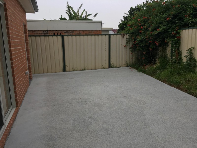 21a Glenroy Crescent, St Johns Park NSW 2176