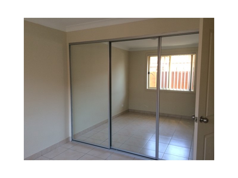 8a Nundle Street, Smithfield NSW 2164