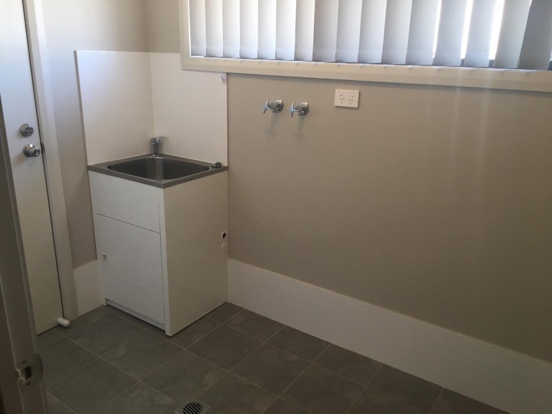 39 University Drive, Campbelltown NSW 2560