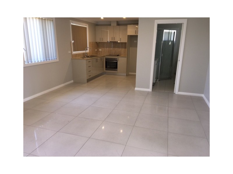 40a Glen Elgin Cres, Edensor Park NSW 2176
