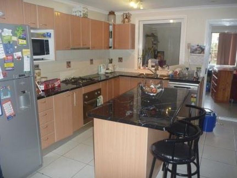 Edensor Park NSW 2176