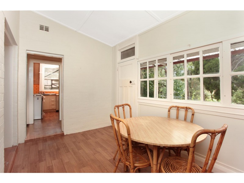 14 Riverview Road, Fairfield NSW 2165