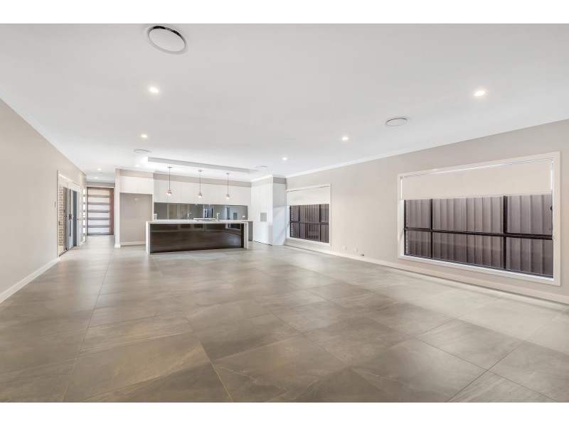 2 Madigan Street, Oran Park NSW 2570