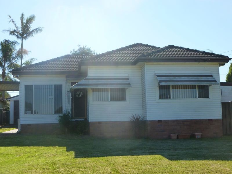 Fairfield West NSW 2165