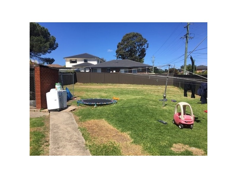171 Smart Street, Fairfield Heights NSW 2165