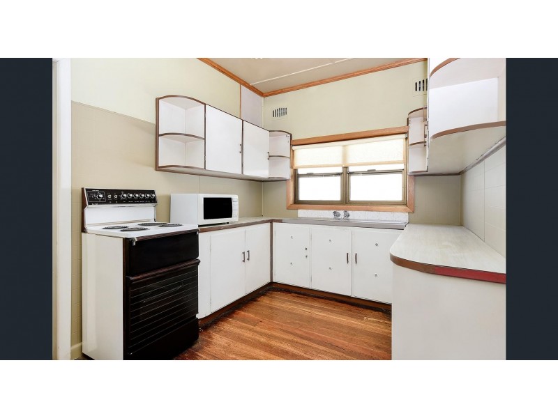 150 The Boulevarde, Fairfield Heights NSW 2165