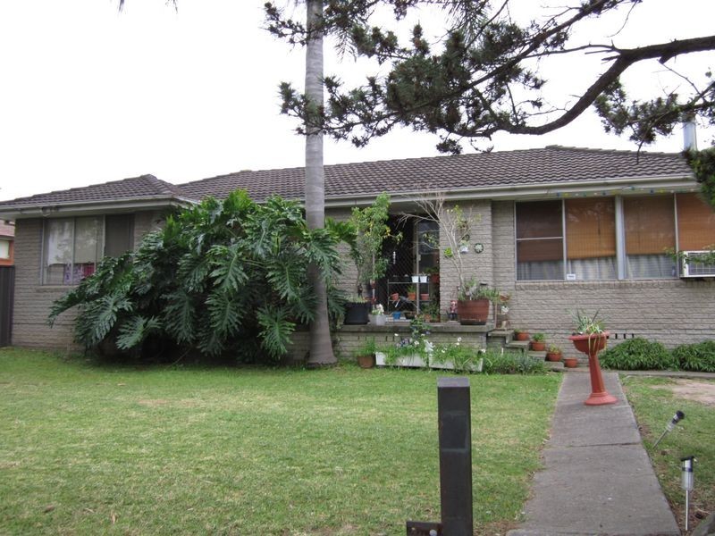 Fairfield West NSW 2165