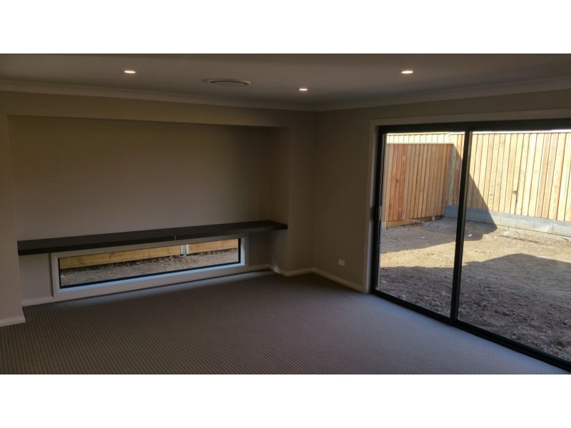 39 University Drive, Campbelltown NSW 2560