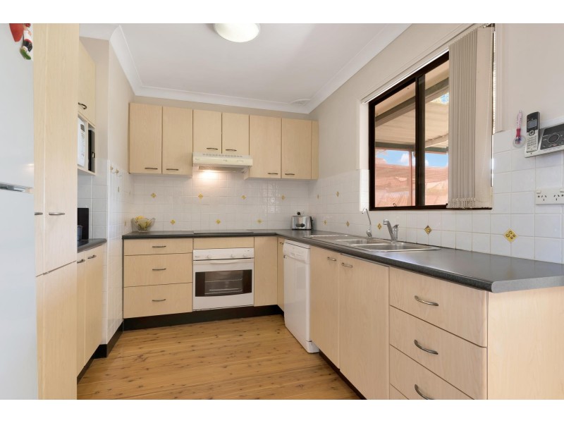 8 Canara Place, Smithfield NSW 2164