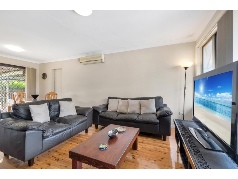 8 Canara Place, Smithfield NSW 2164