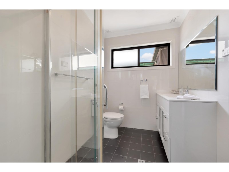 8 Canara Place, Smithfield NSW 2164