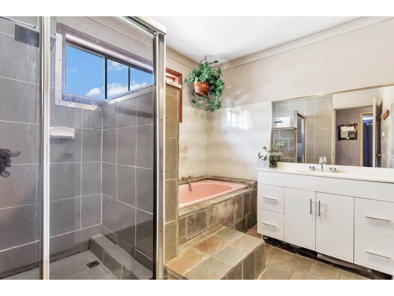 5 Donahue Close, Prairiewood NSW 2176