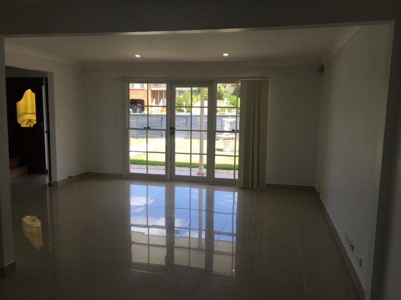 11 Monaro Close, Bossley Park NSW 2176