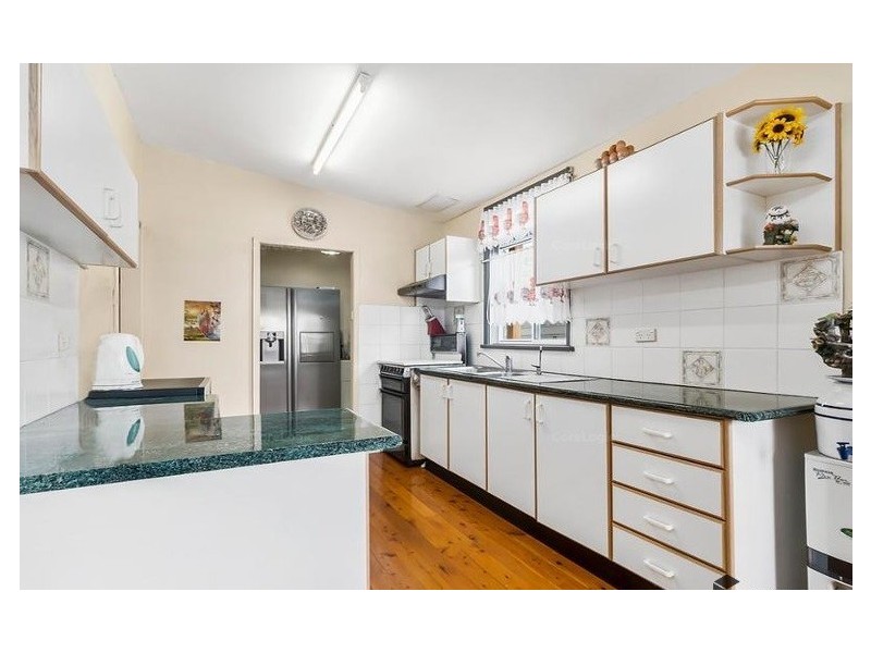 2 Tripoli Street, Fairfield West NSW 2165