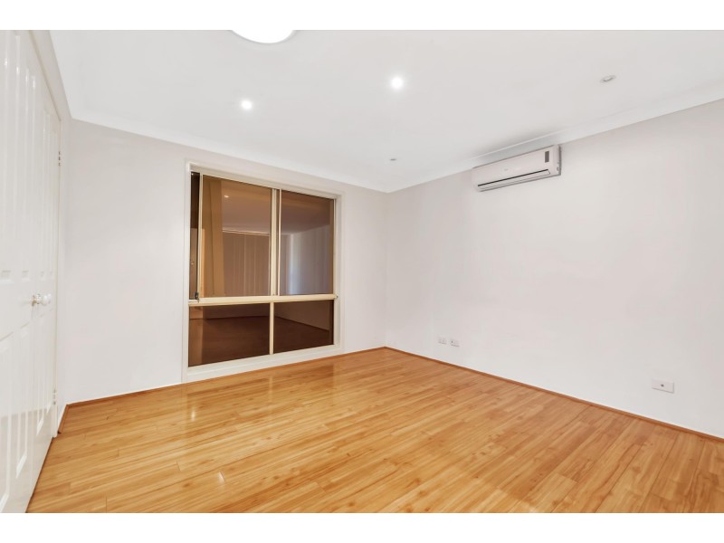 7 Erin Place, Casula NSW 2170