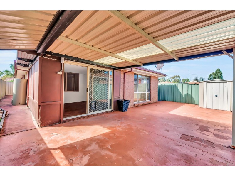 7 Erin Place, Casula NSW 2170