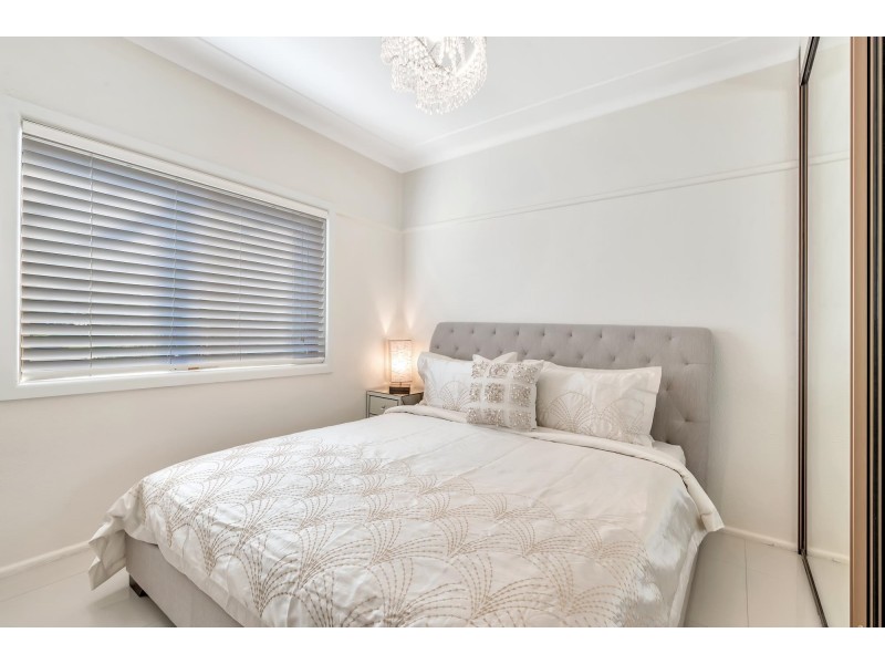 12 Hiland Crescent, Smithfield NSW 2164