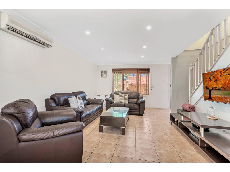 4/11 Mataro Close, Edensor Park NSW 2176