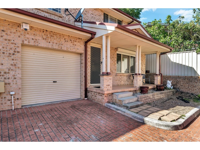 4/11 Mataro Close, Edensor Park NSW 2176