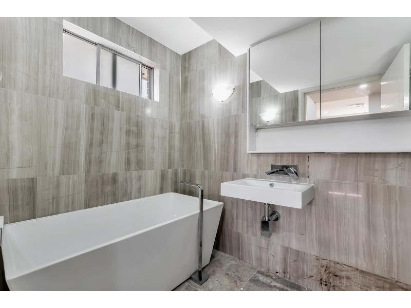 47 Wyong Street, Canley Heights NSW 2166