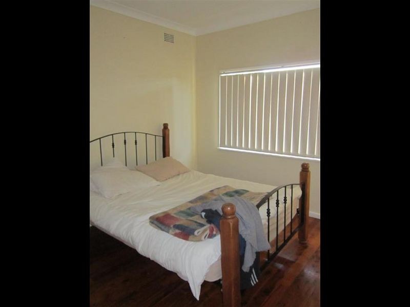 Fairfield West NSW 2165