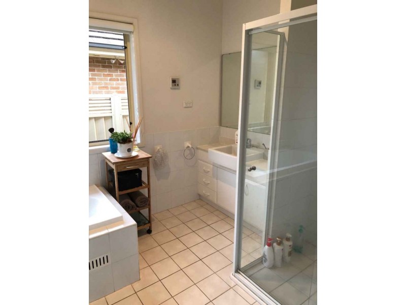 52 Althorpe Drive, Green Valley NSW 2168