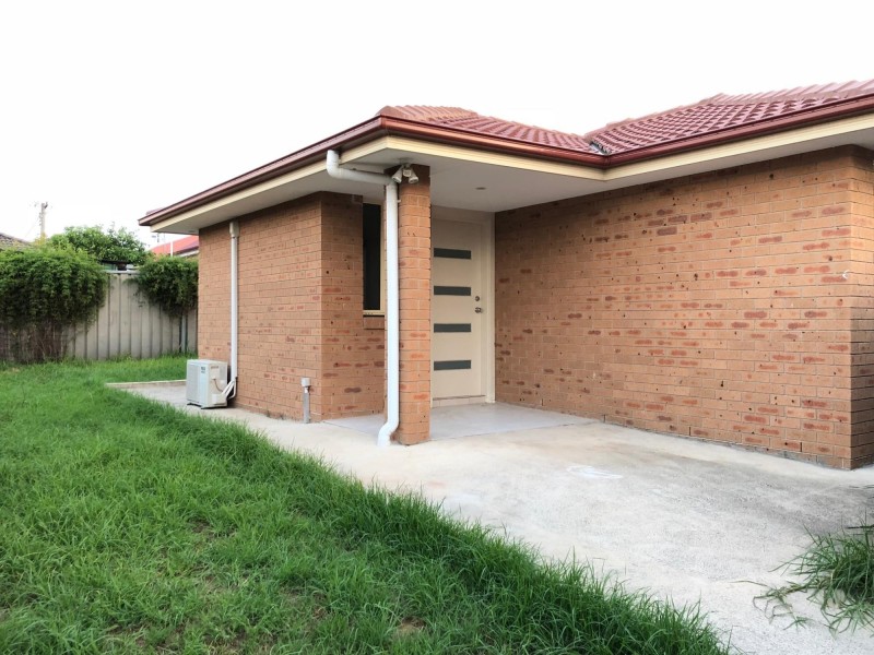 8a Nundle Street, Smithfield NSW 2164