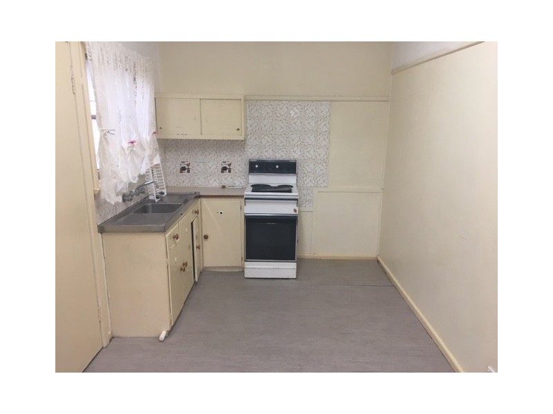 1 English Street, Glenfield NSW 2167