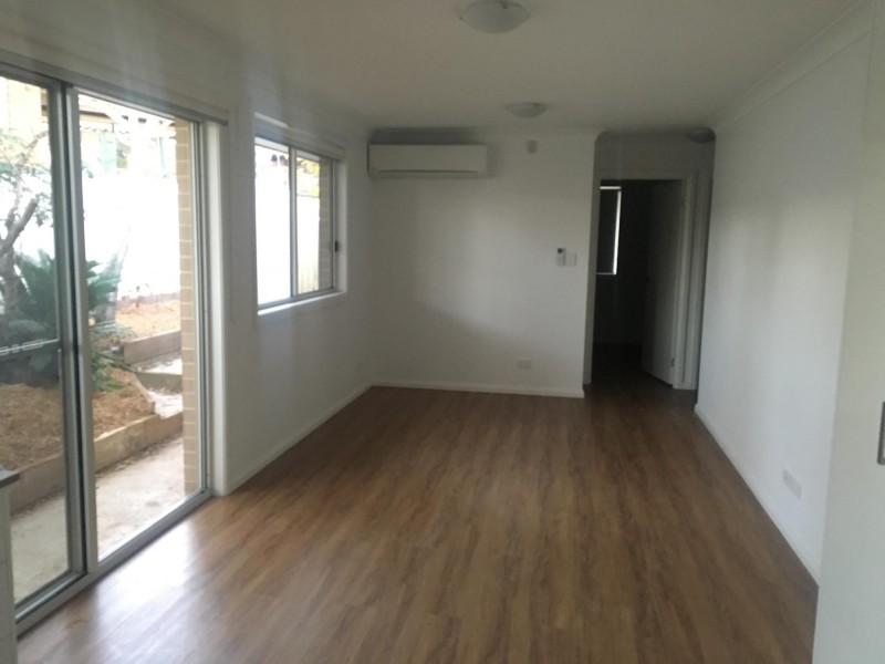 266a The Parkway, Bradbury NSW 2560