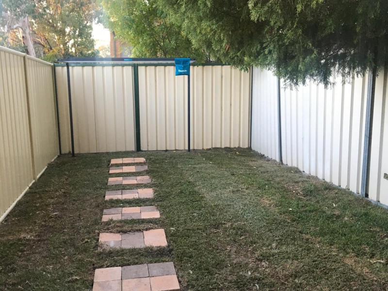 266a The Parkway, Bradbury NSW 2560