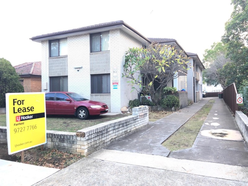 6/11 Ulverstone Street, Fairfield NSW 2165
