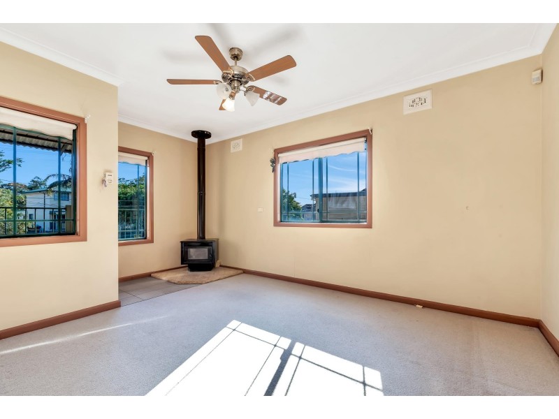 36 Waterside Crescent, Carramar NSW 2163