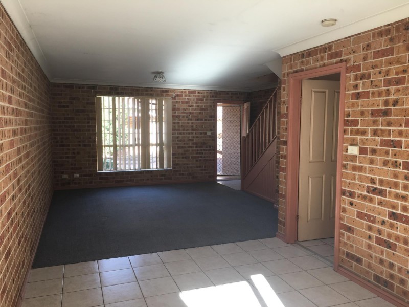 2/45 Railway Parade, Fairfield NSW 2165