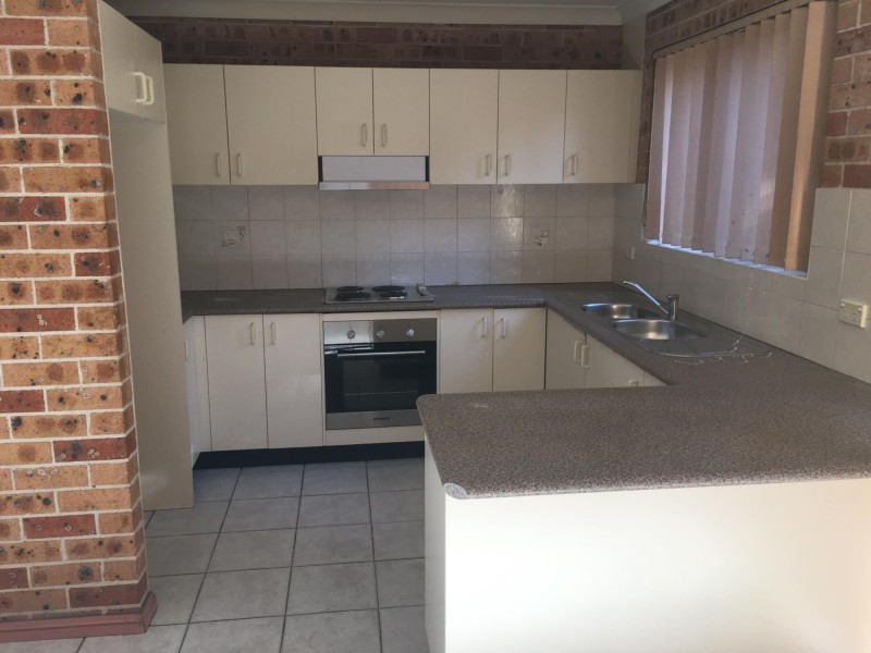 2/45 Railway Parade, Fairfield NSW 2165