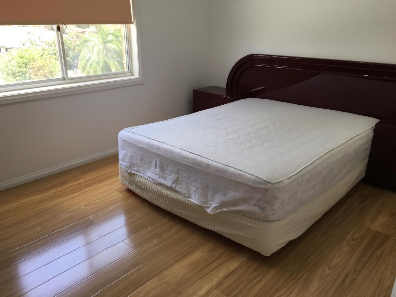 11 Monaro Close, Bossley Park NSW 2176