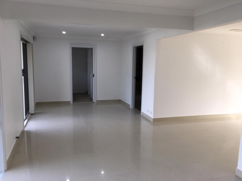 11 Monaro Close, Bossley Park NSW 2176