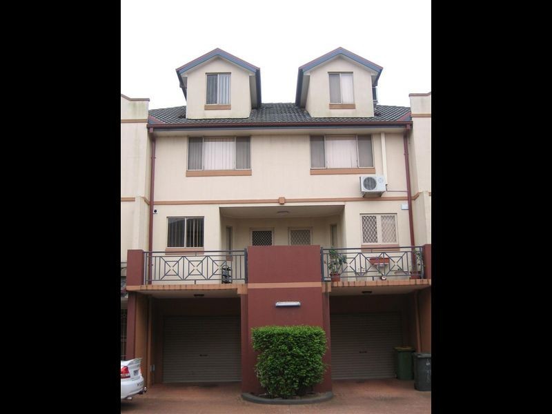 9/36 Wrentmore Street, Fairfield NSW 2165