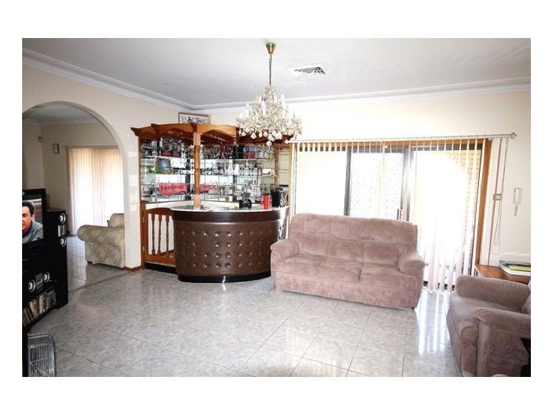 West Hoxton NSW 2171