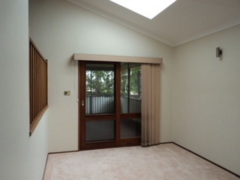 Abbotsbury NSW 2176