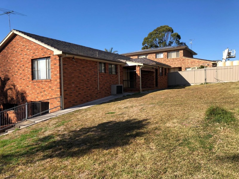 2 Avalon Close, Bossley Park NSW 2176