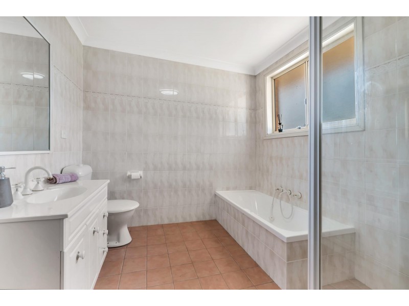 4/11 Mataro Close, Edensor Park NSW 2176