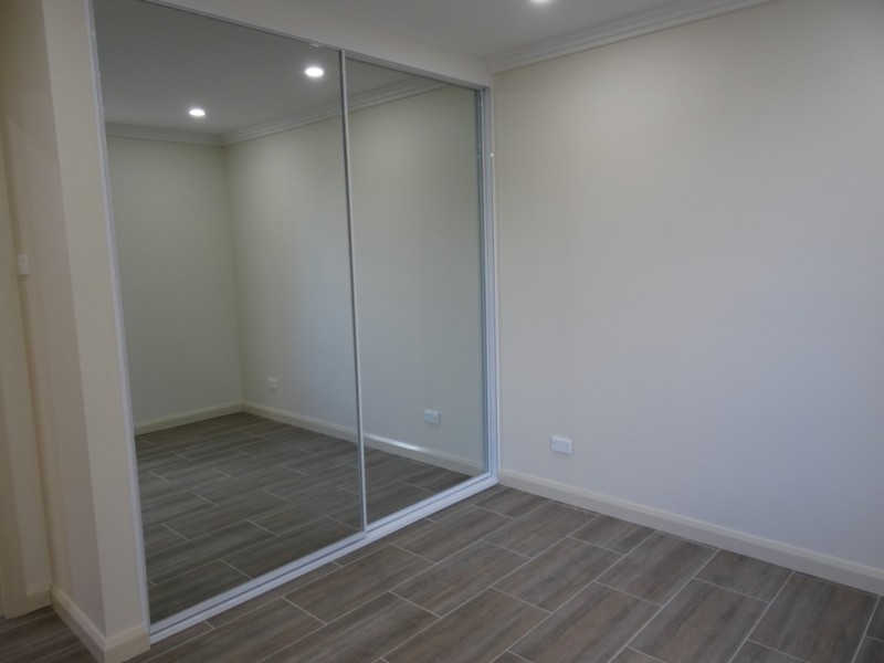 6a Westwood Street, Prairiewood NSW 2176