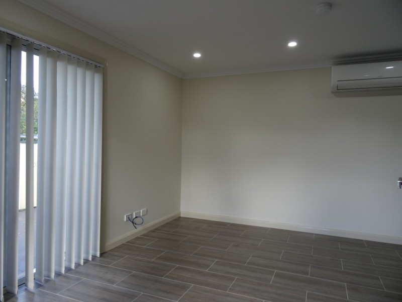 6a Westwood Street, Prairiewood NSW 2176