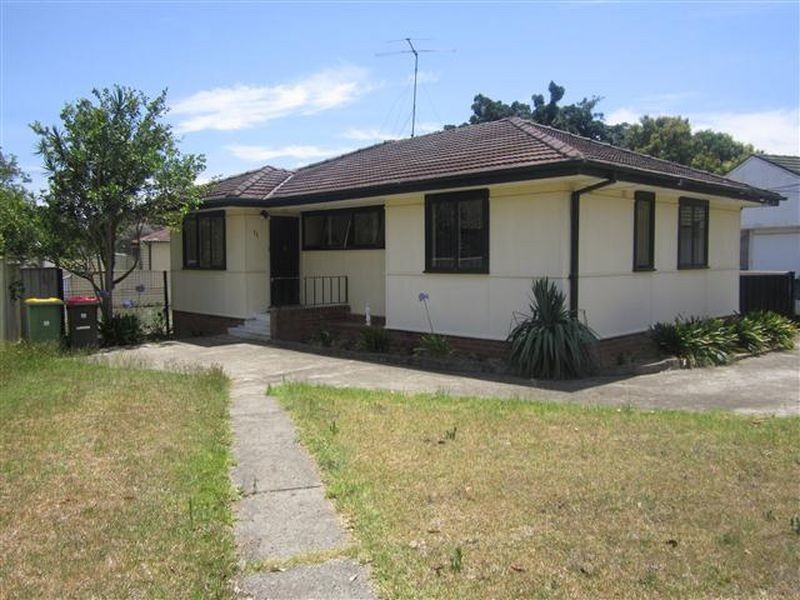 Fairfield West NSW 2165