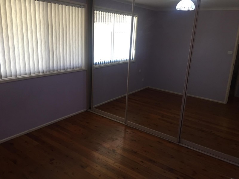 252 Banks Road, St Clair NSW 2759