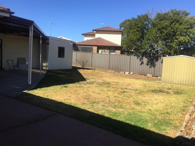 252 Banks Road, St Clair NSW 2759