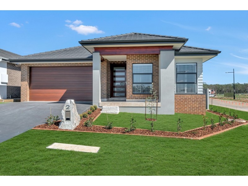 2 Madigan Street, Oran Park NSW 2570